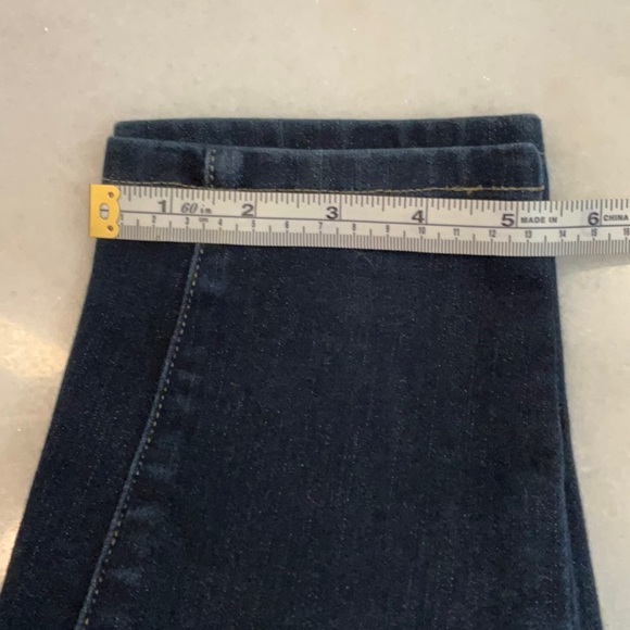 Jeans - Picture 16 of 16